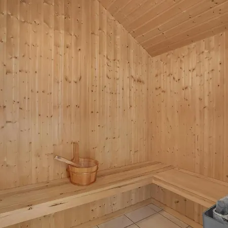 Ferienhaus Beautiful In Vaeggerlose With Wifi Bøtø By