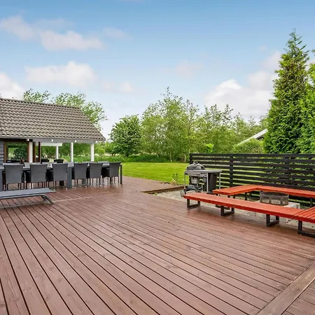 Ferienhaus Beautiful In Vaeggerlose With Wifi Bøtø By